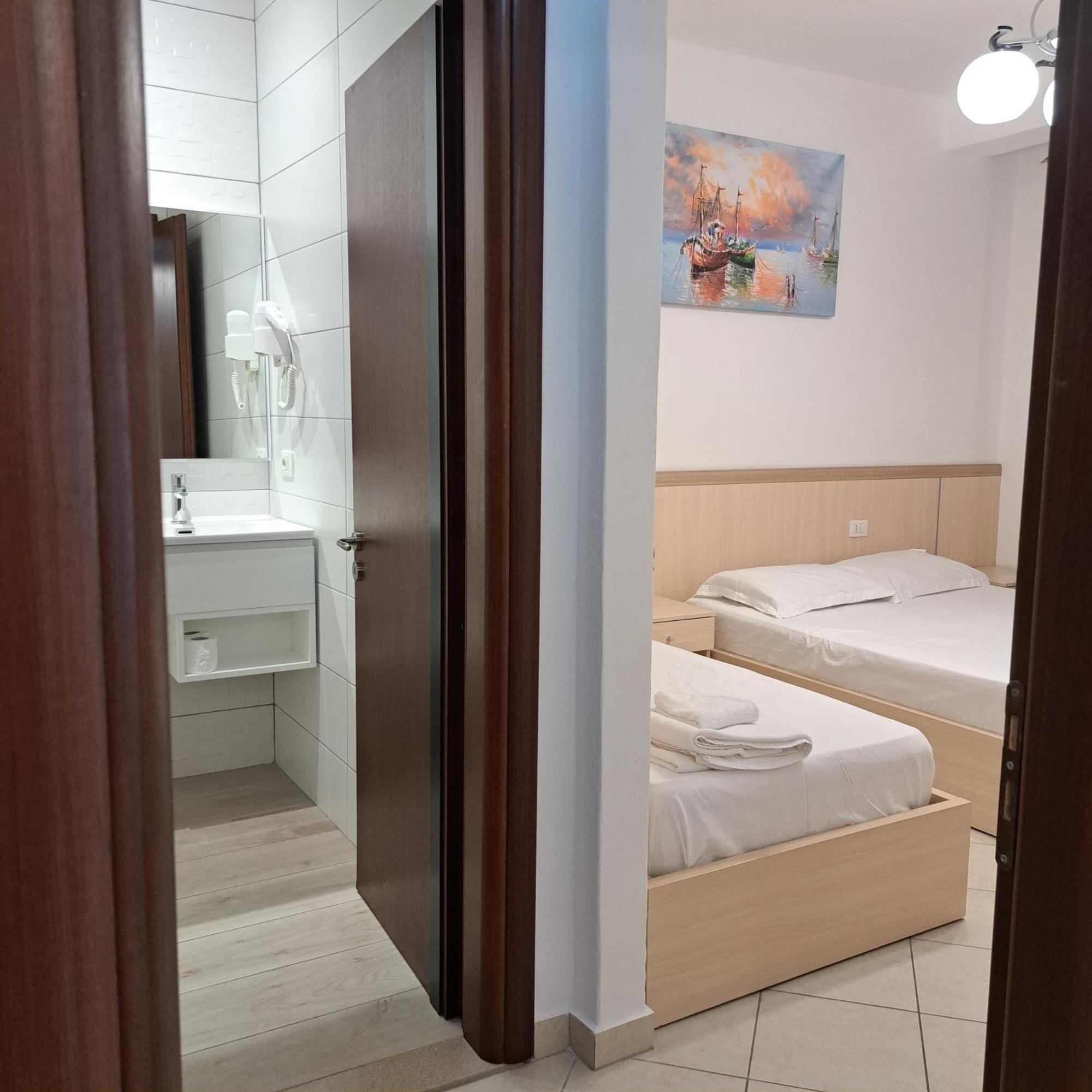 Apart-Hotel Alvi Саранде Екстериор снимка