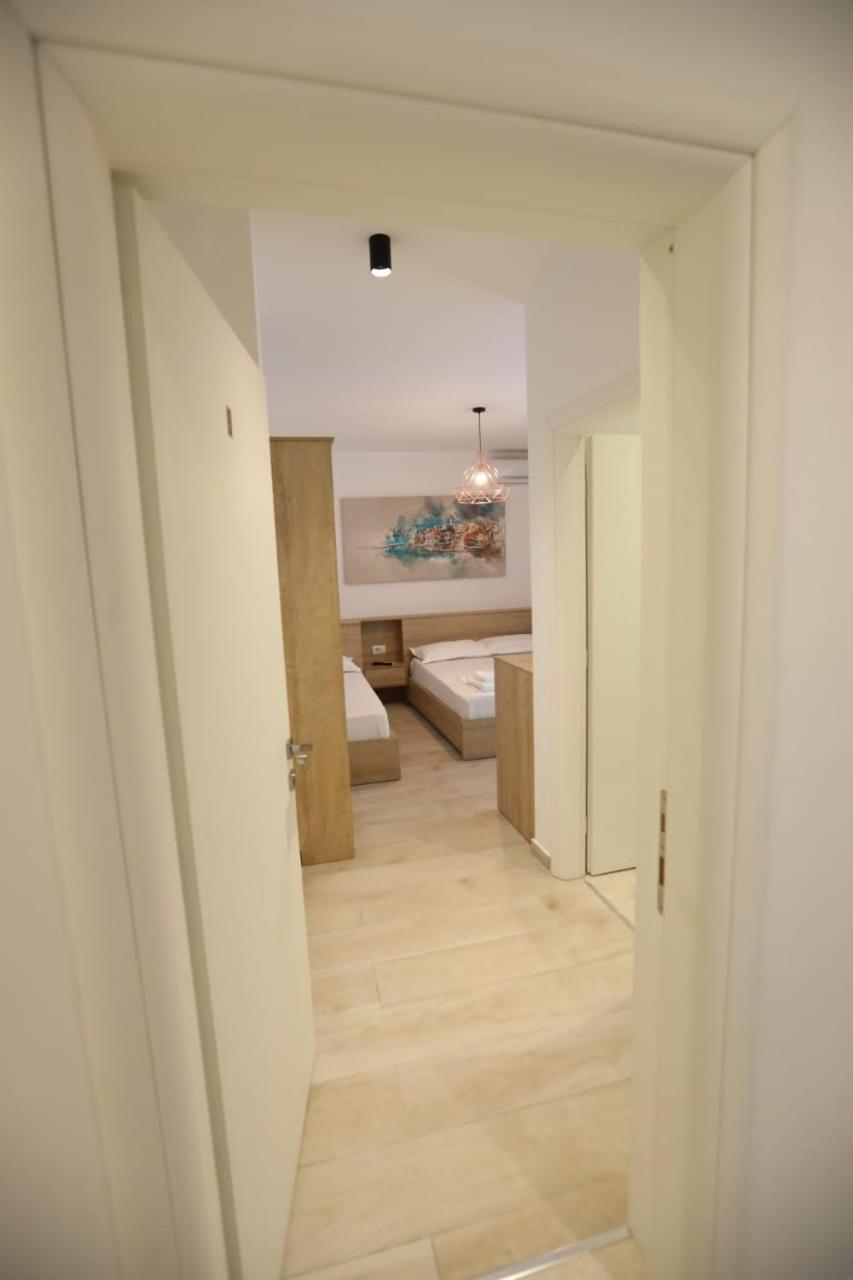 Apart-Hotel Alvi Саранде Екстериор снимка