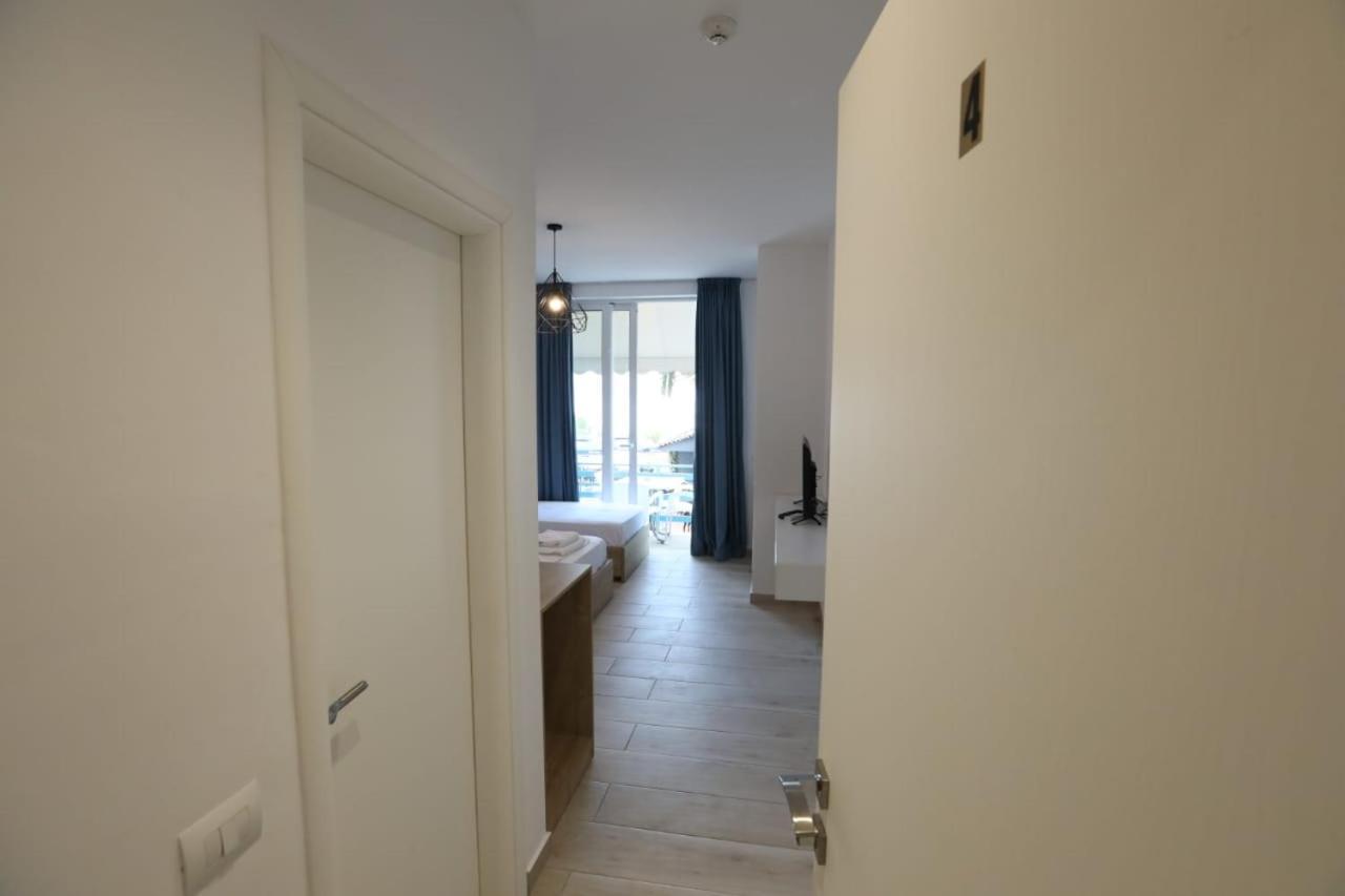 Apart-Hotel Alvi Саранде Екстериор снимка